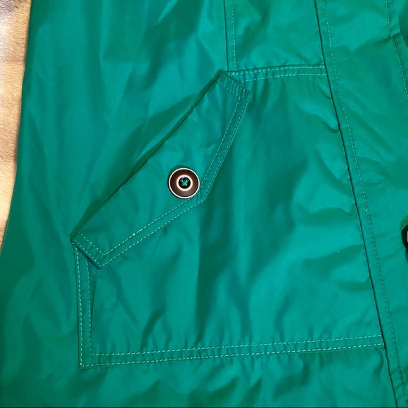 S U S A N  G R A V E R Raincoat with Hood - Picture 14 of 16